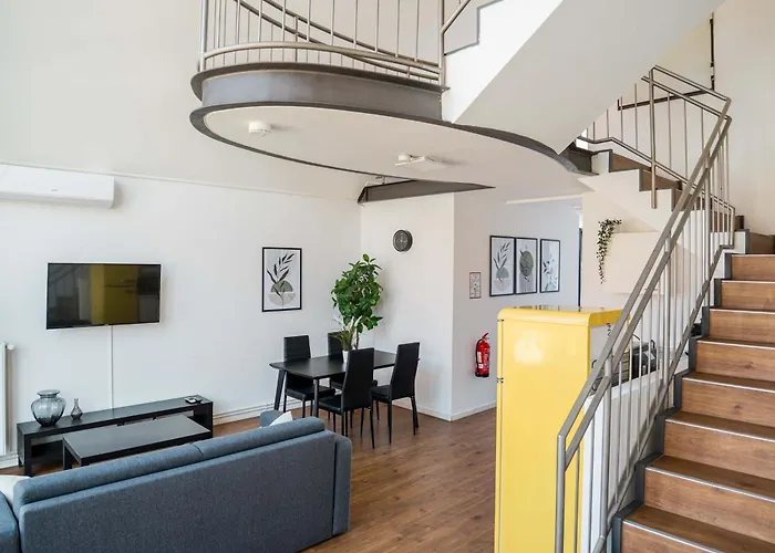 Fantastic Loft With Balcony